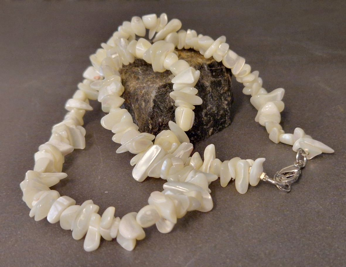 Pärlemor Chip Halsband med Lås - 2