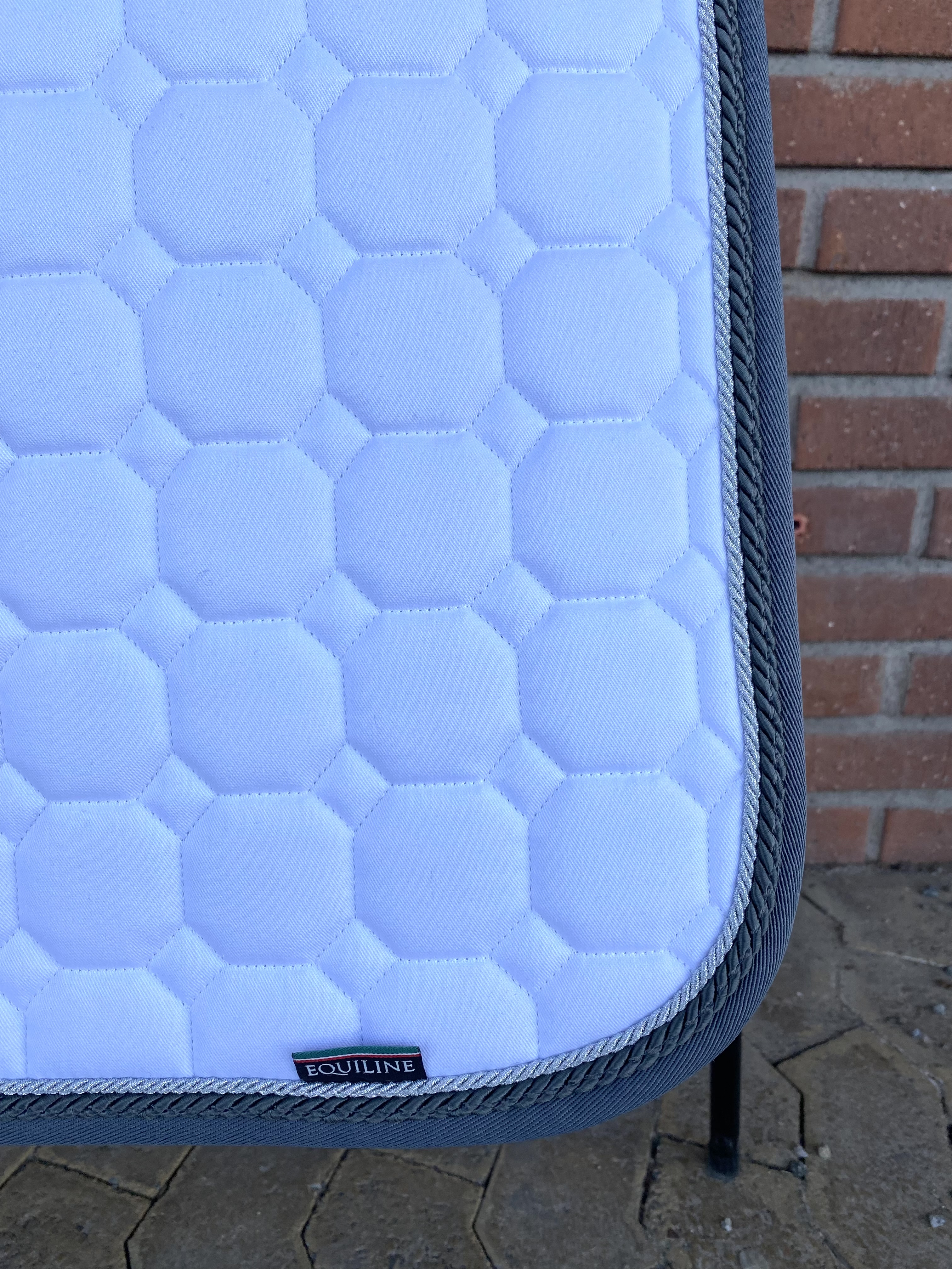 Equiline Octagon 2 flätor + kantband - 2