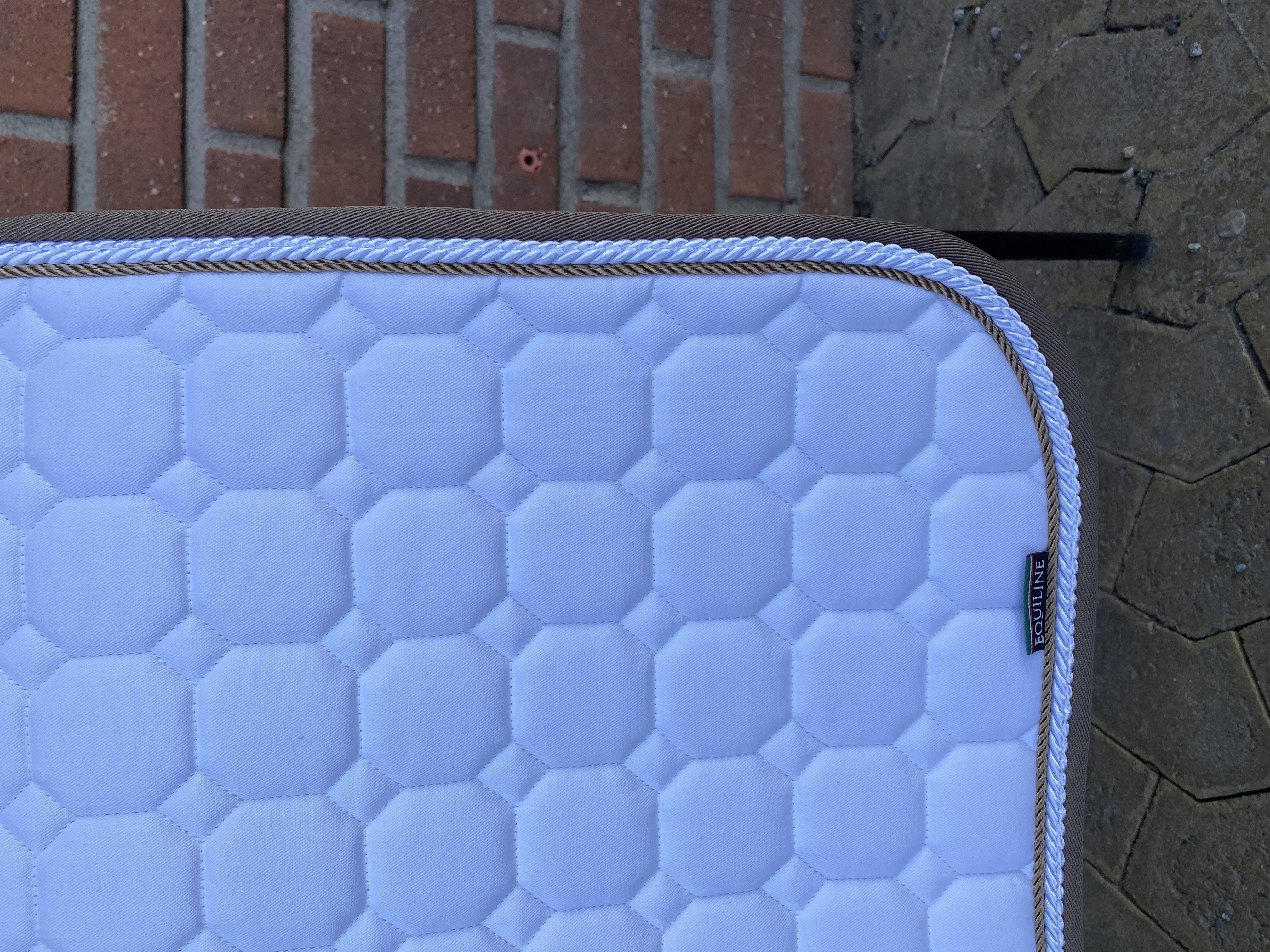 Equiline Octagon 2 flätor + kantband - 3