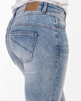 APRIL BOOT CUT JEANS LIGHT BLUE DENIM