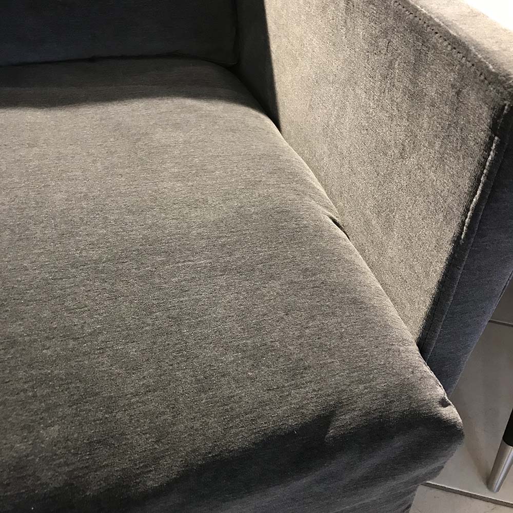 Ashton Fåtölj (Tyg Louis) - Designfynd/Skyltex* - Eilersen  - 4