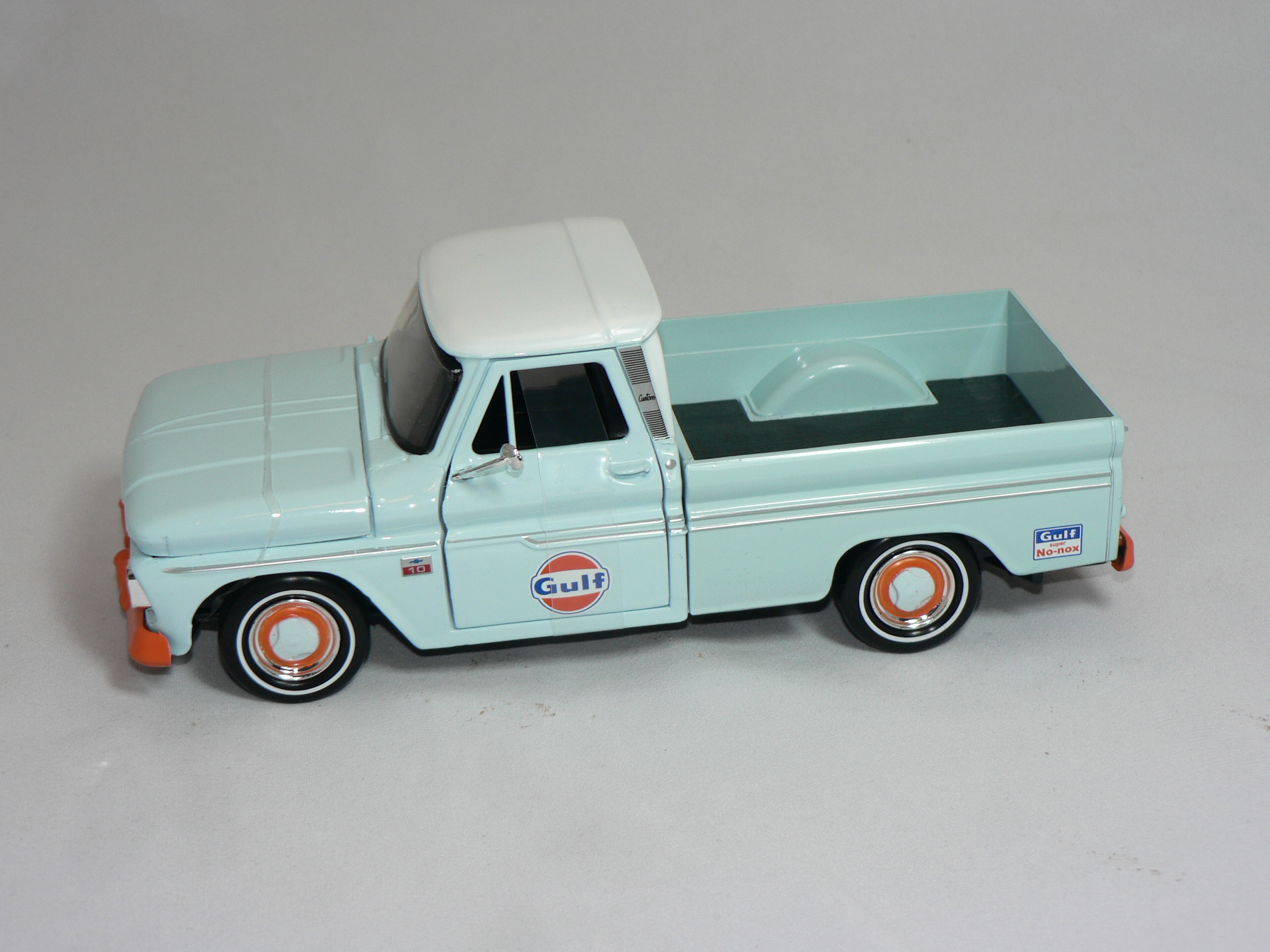 Chevrolet  C-10   Fleetside  1966     1:24 - 3
