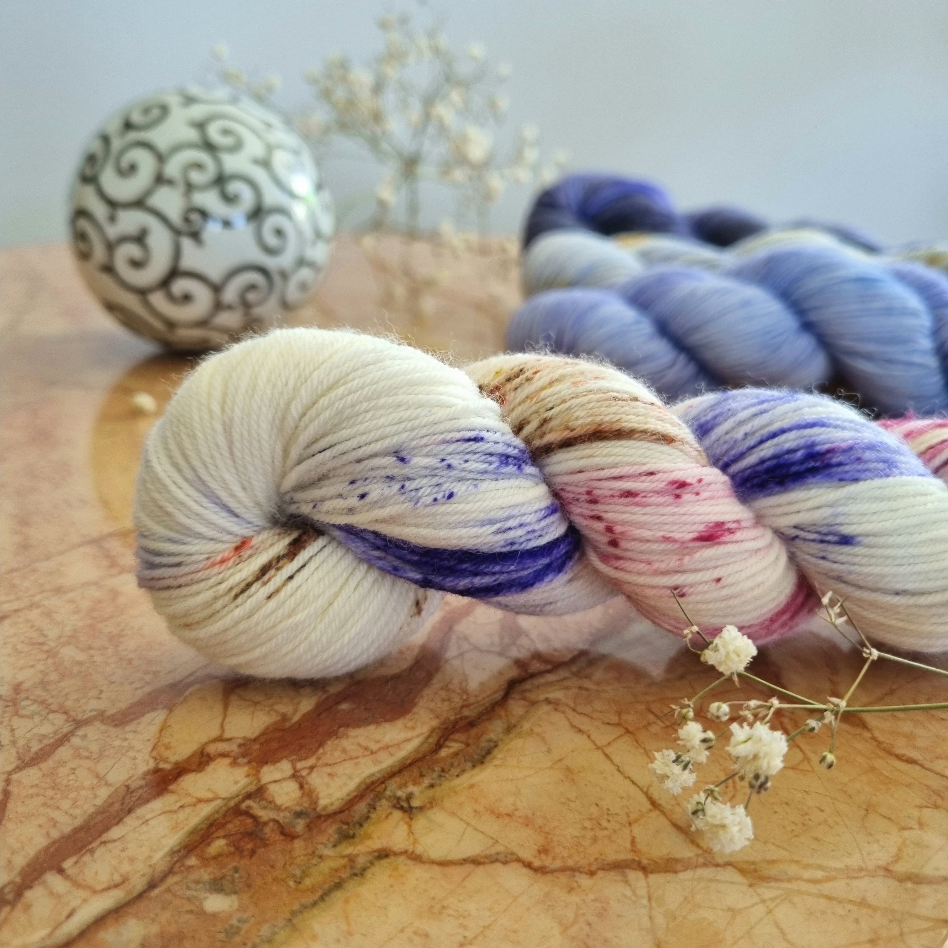 Emelilyknits handfärgat Sockgarn 50g Heartsease