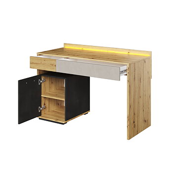 QUBIC desk with drawer and closed storage