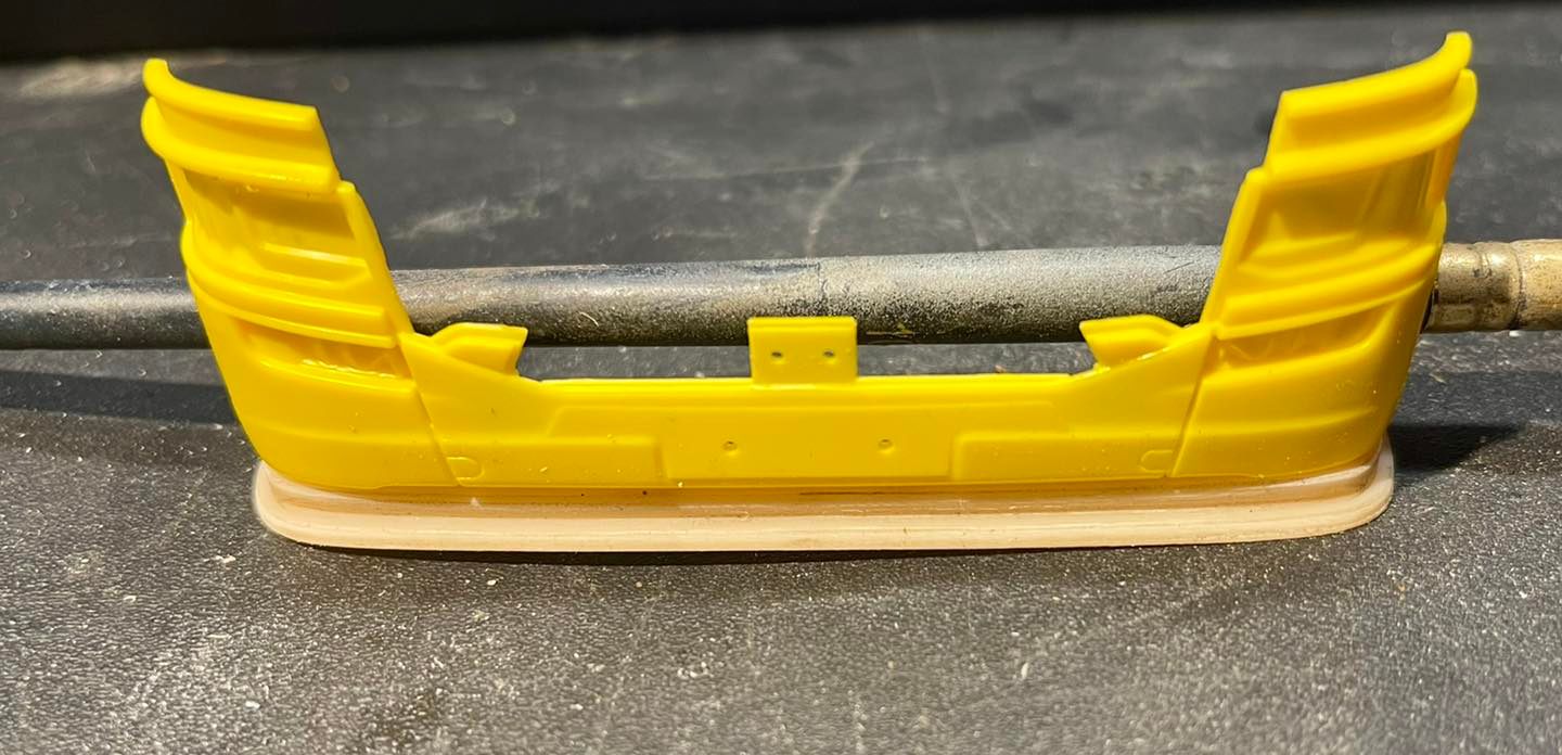 Scania S front  låg spolier custom V.1  1:24 Resin - 2