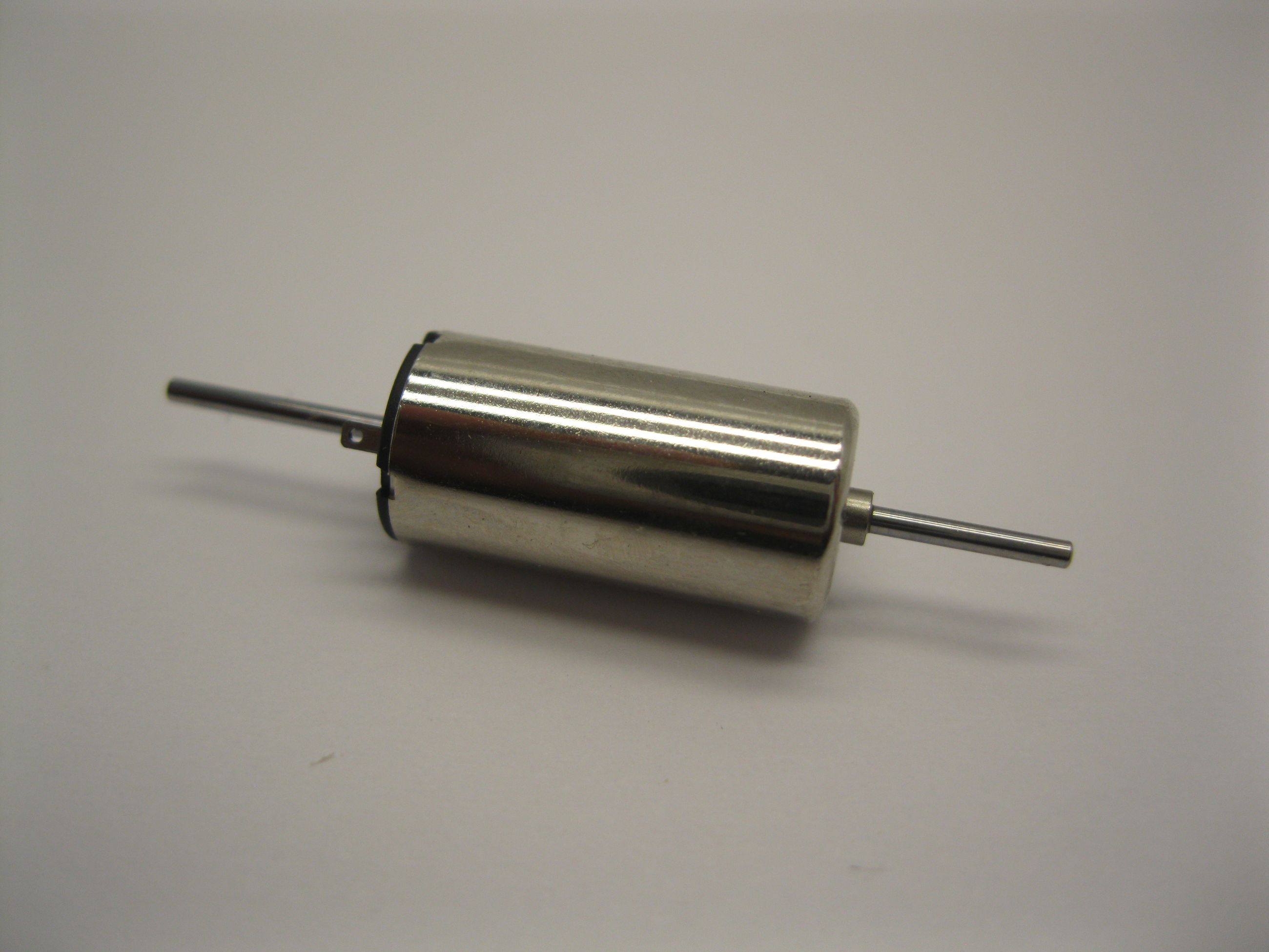 Motor 8x16 - double shaft