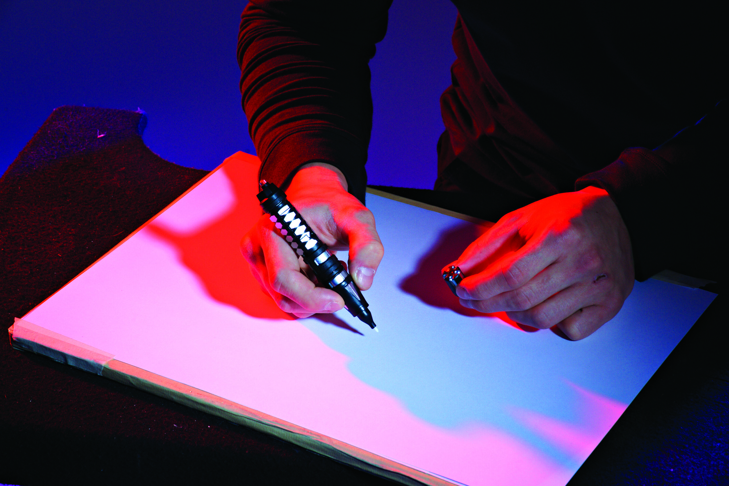 Spy X, Invisible Ink pen - 3