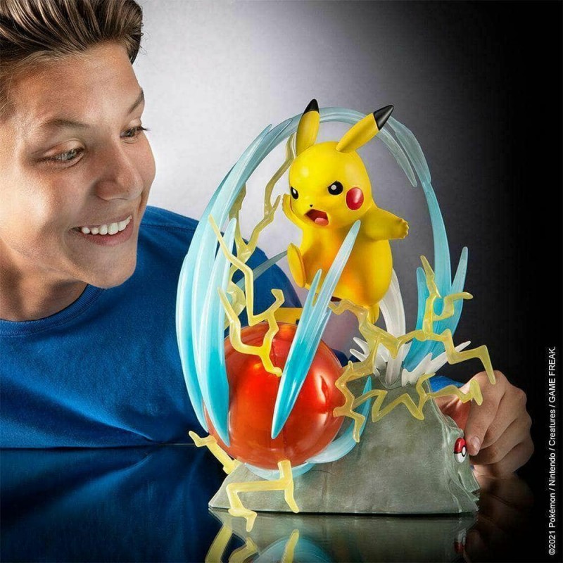 Pokemon Select Pikachu Light FX Deluxe Figure - 2