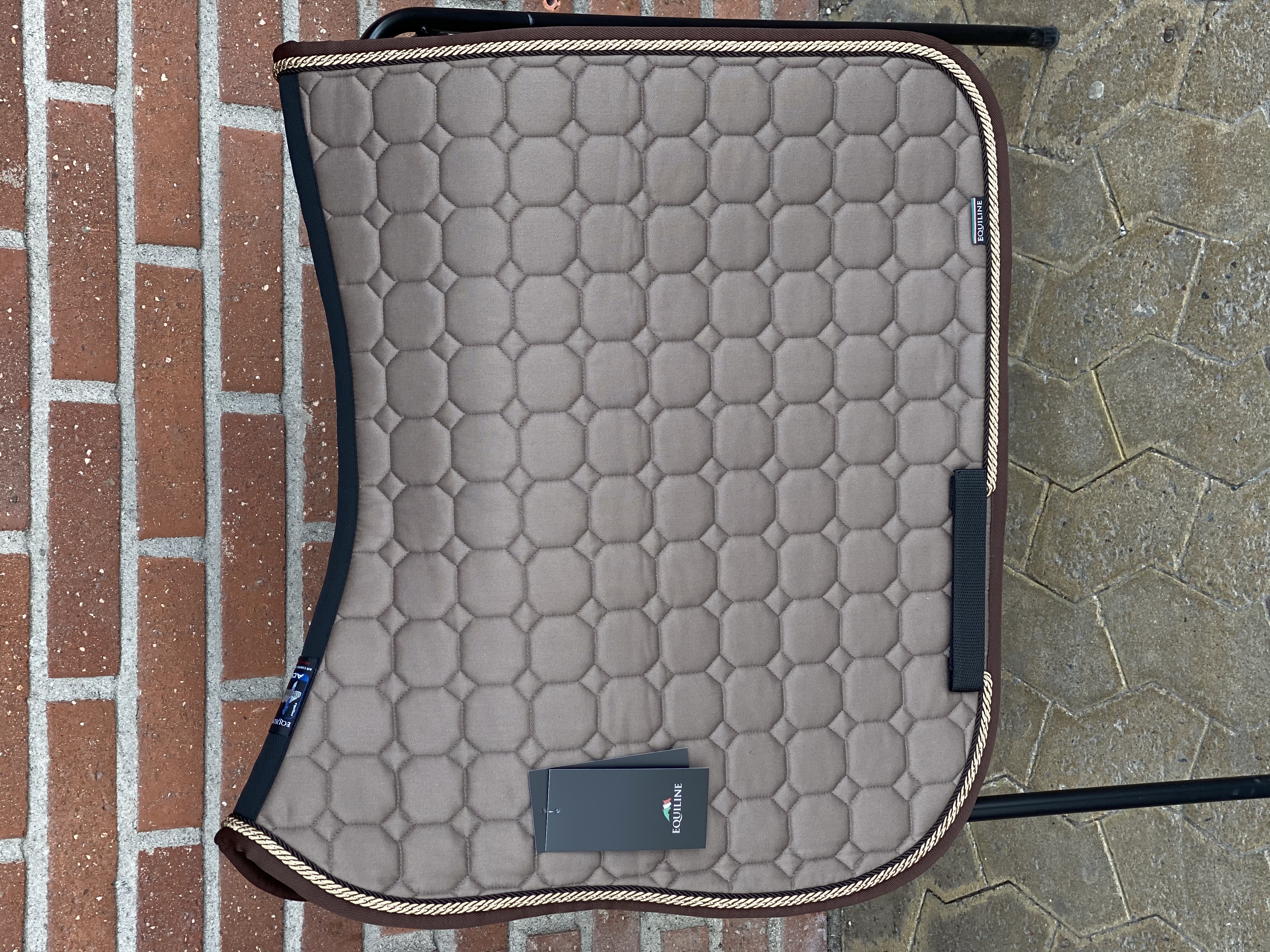 Equiline Octagon 2 flätor + kantband