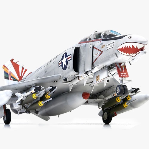 1/48 F-4B Vf-111 Sundowners