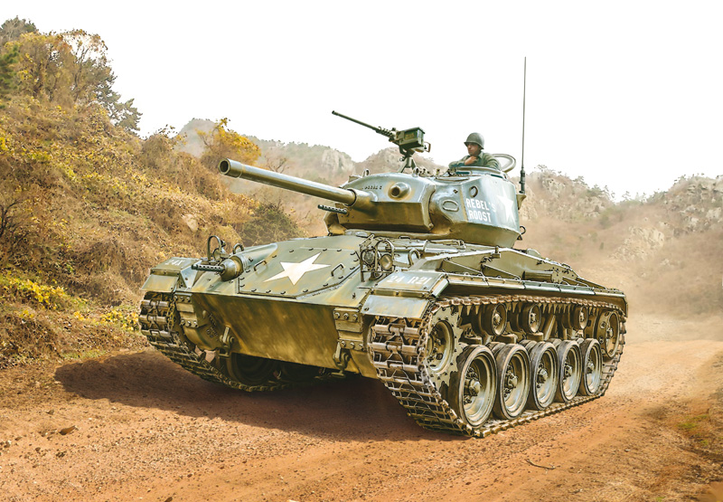 1/35 M24 Chaffee Korean war