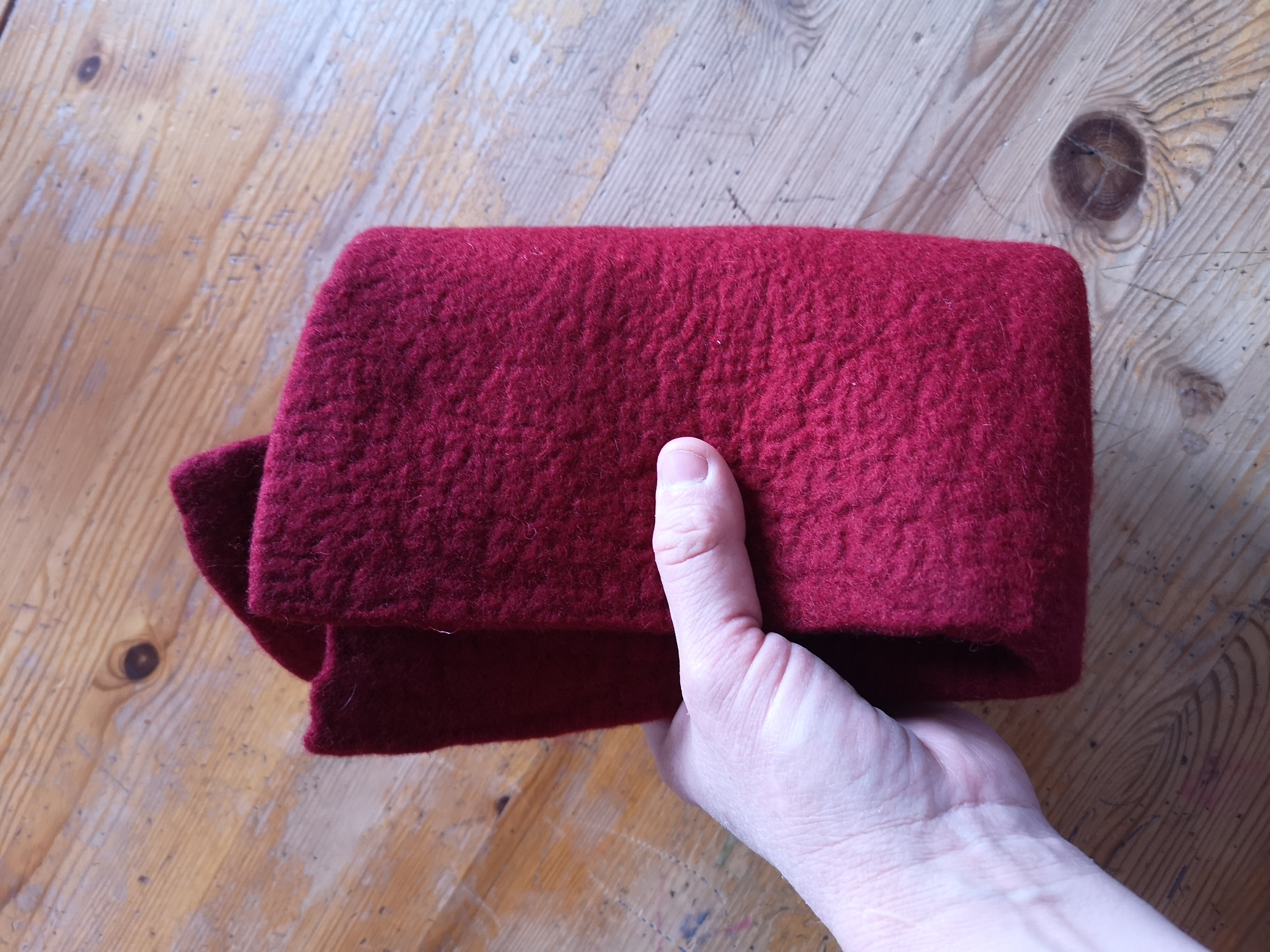 Lätta mjuka sittunderlägg i merinoull 