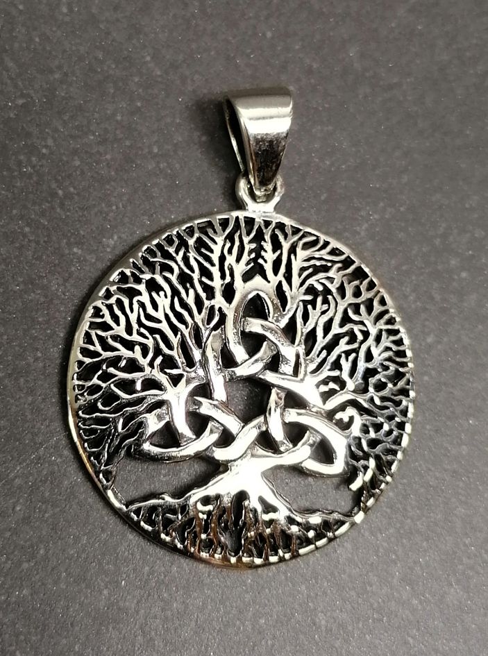 Livets Träd  med Keltisk Triquetra i Silver 