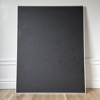 HARMONIOUS BLACK helt svart tavla med struktur