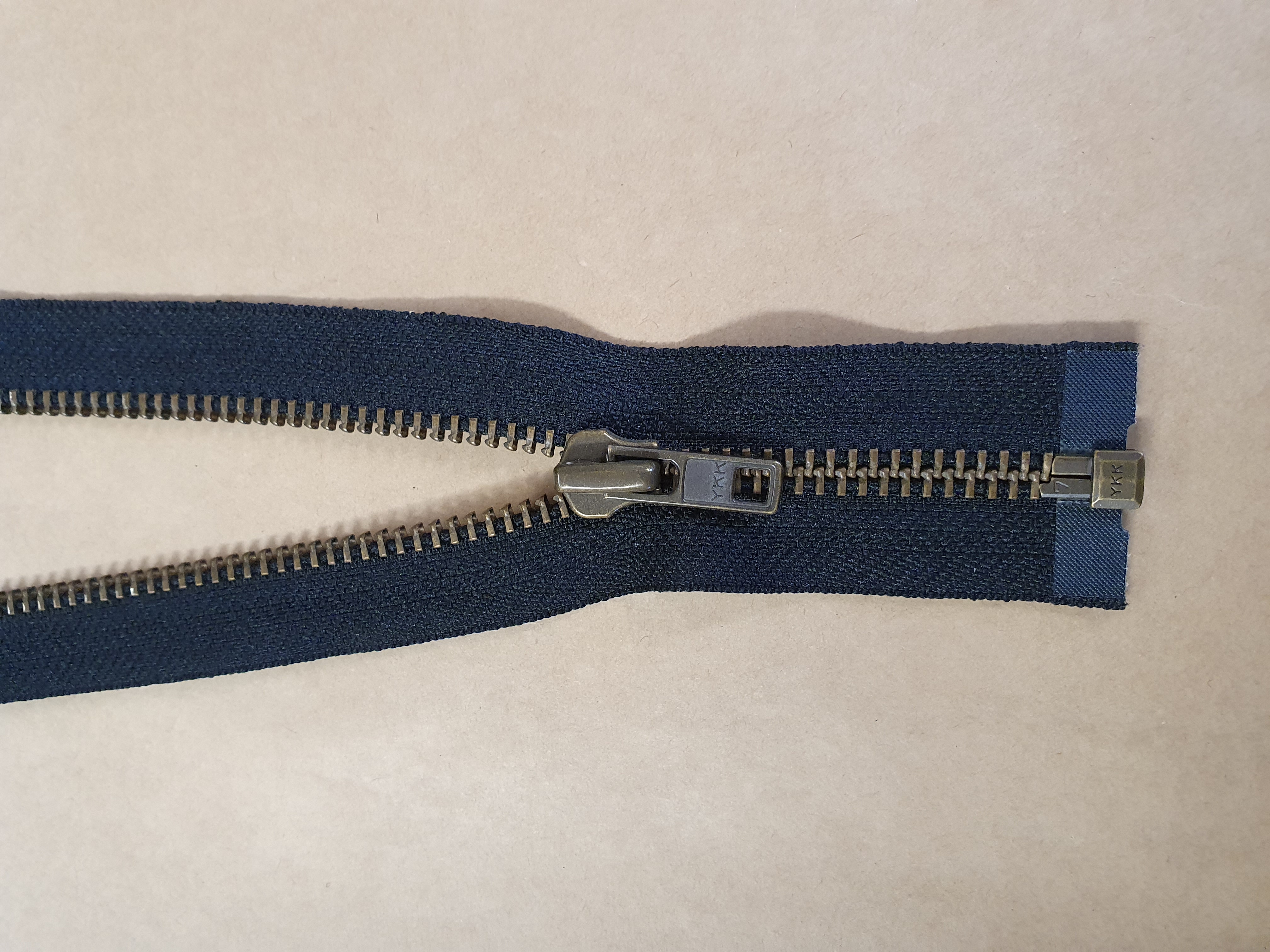 Blixtlås MGKBO-70 61 cm  och 66 cmfg Svart