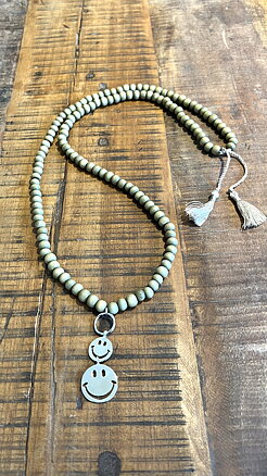 Smile necklace light green 