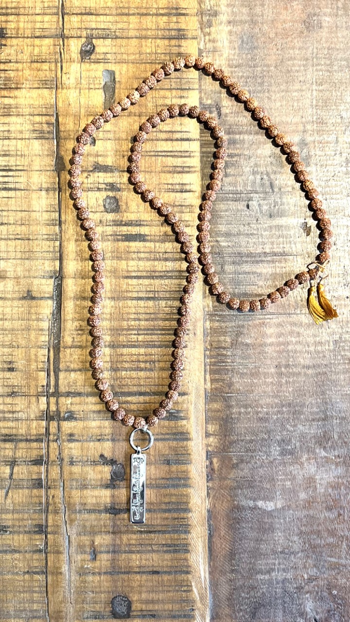 Shanti necklace / brown seed