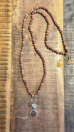 Smile necklace brown seed