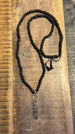 Shanti necklace / black seed