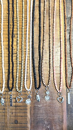 Forever Love Necklace sandelwood light brown
