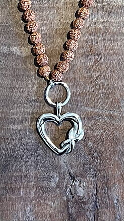 Forever Love Necklace / seed brown