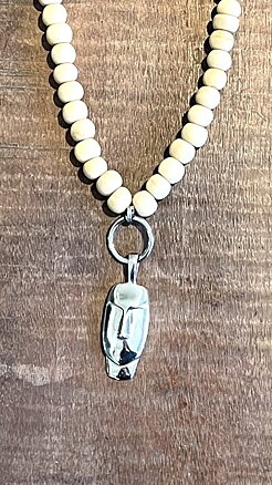  Necklace Face / creme