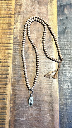  Necklace Face / brown