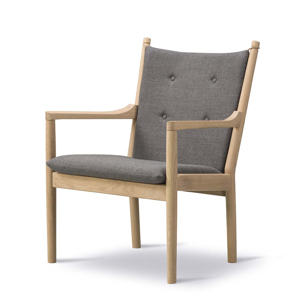 Wegner 1788 Lounge Chair Tyg -  Fredericia Furniture - 5