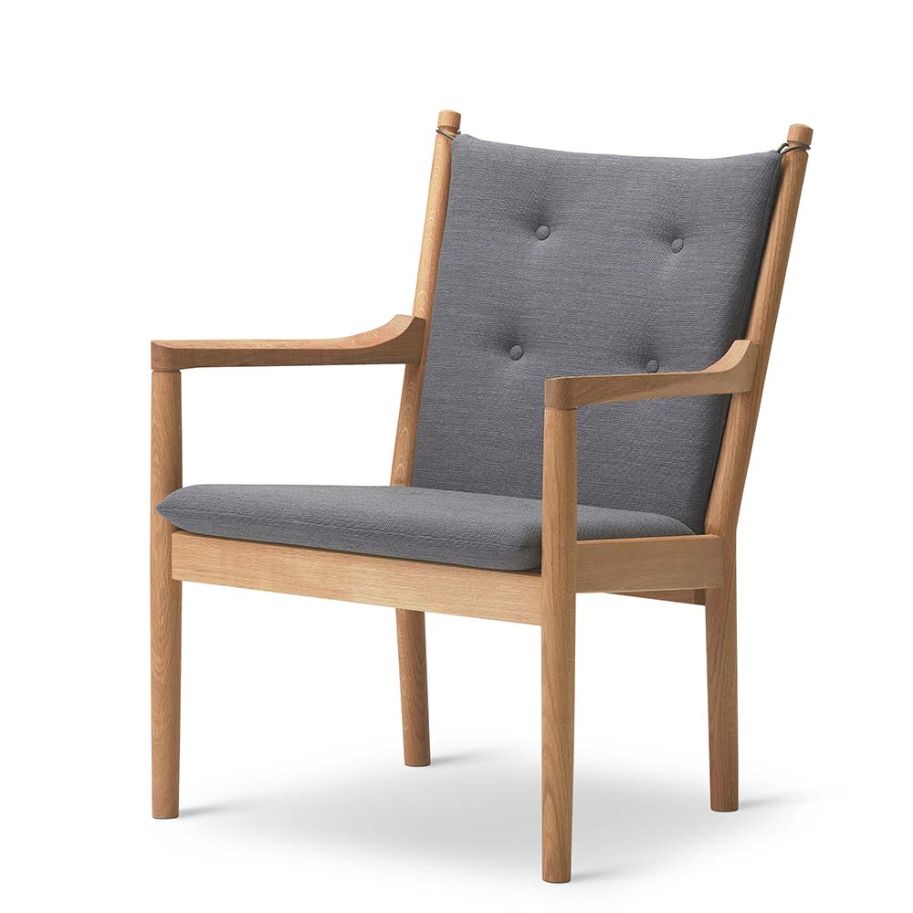 Wegner 1788 Lounge Chair Tyg -  Fredericia Furniture