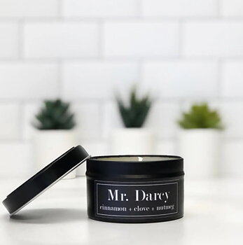 Fly Paper Products Tin Candle : Mr Darcy - Doftljus i plåtburk 150 gram