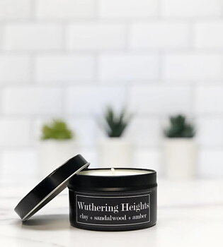 Fly Paper Products Tin Candle : Wuthering Heights - Doftljus i plåtburk 150 gram