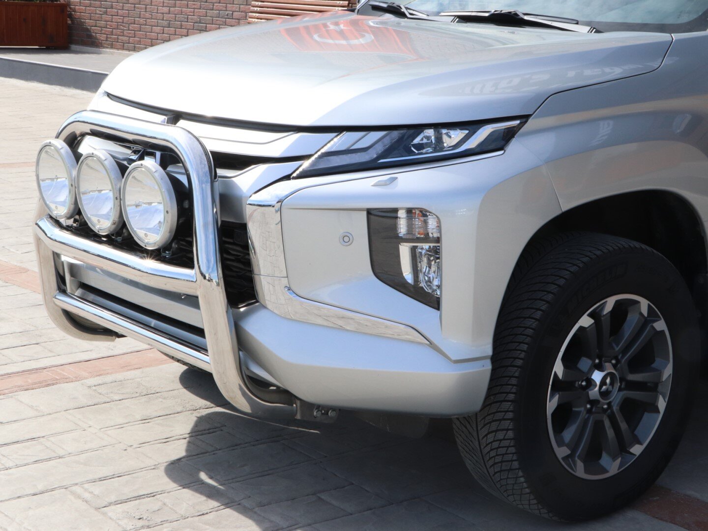 STOR 76MM Frontbåge - Mitsubishi L200 2020- - 2