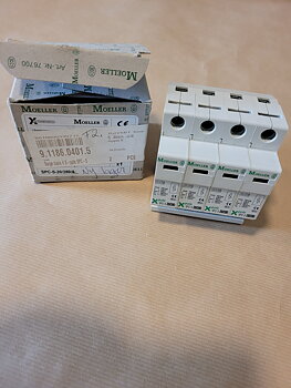 Surge Basis 4X pole