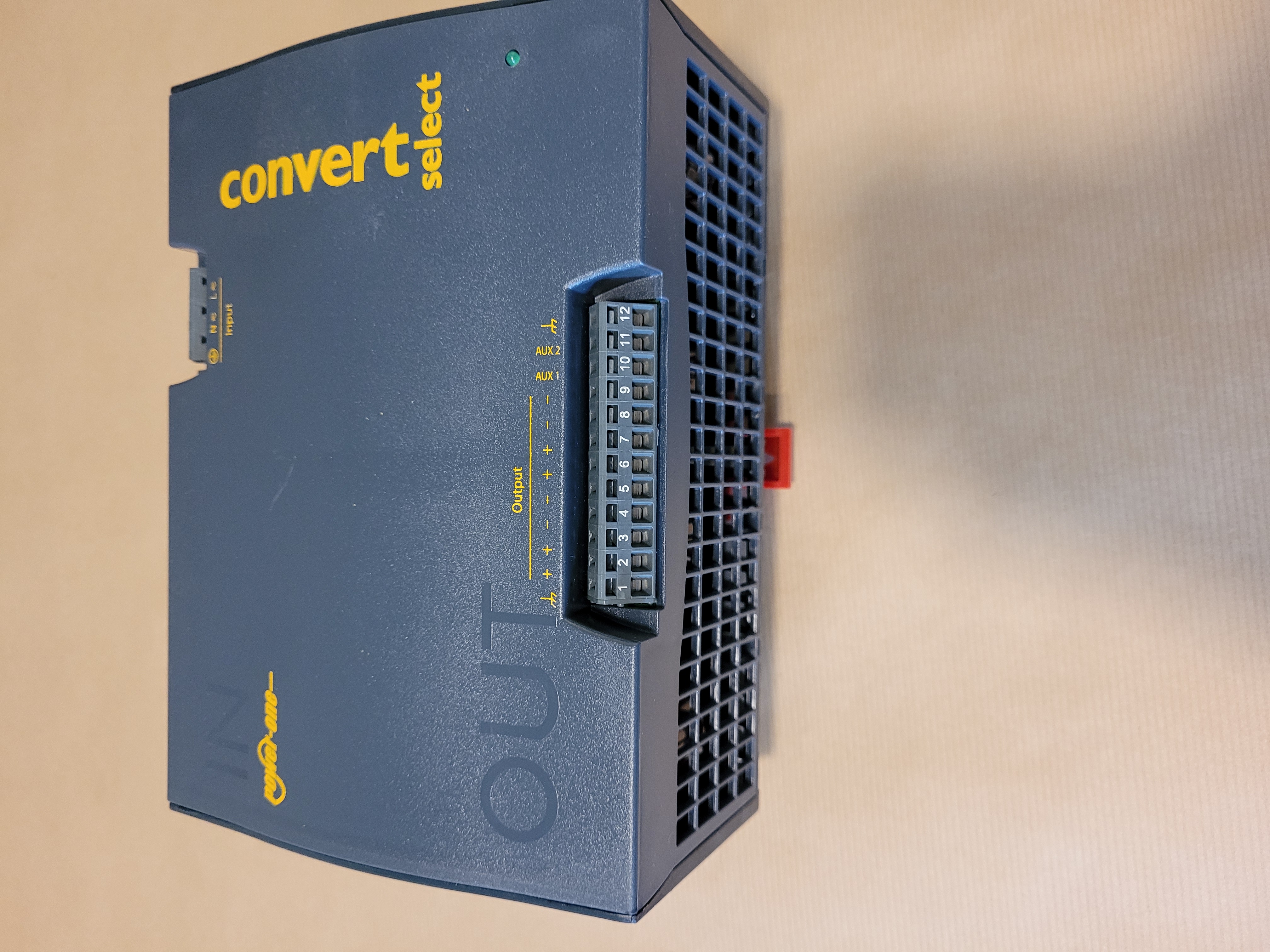 AC-DC Converter In 240V, ut 27V  (18,6A)