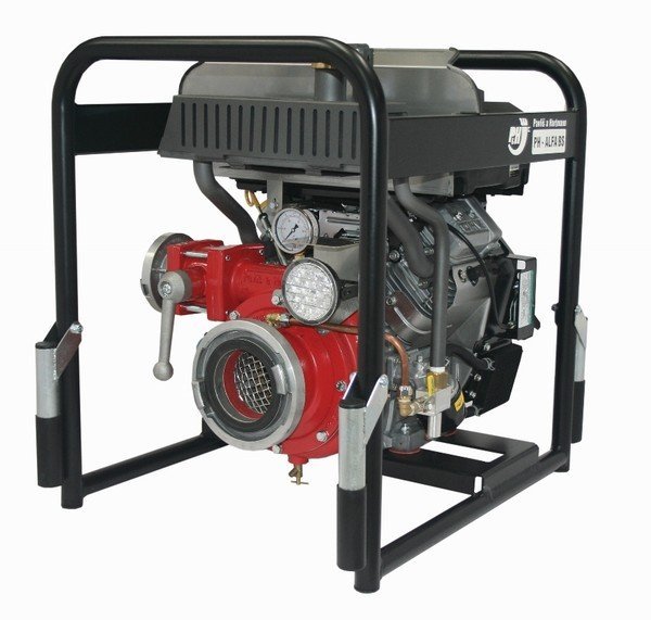 Brannpumpe, PH-ALFA BS bærbar pumpe, Maks kapasitet 2005 l/min, driftet med B&S 23 HK motor og eksos evakuering.