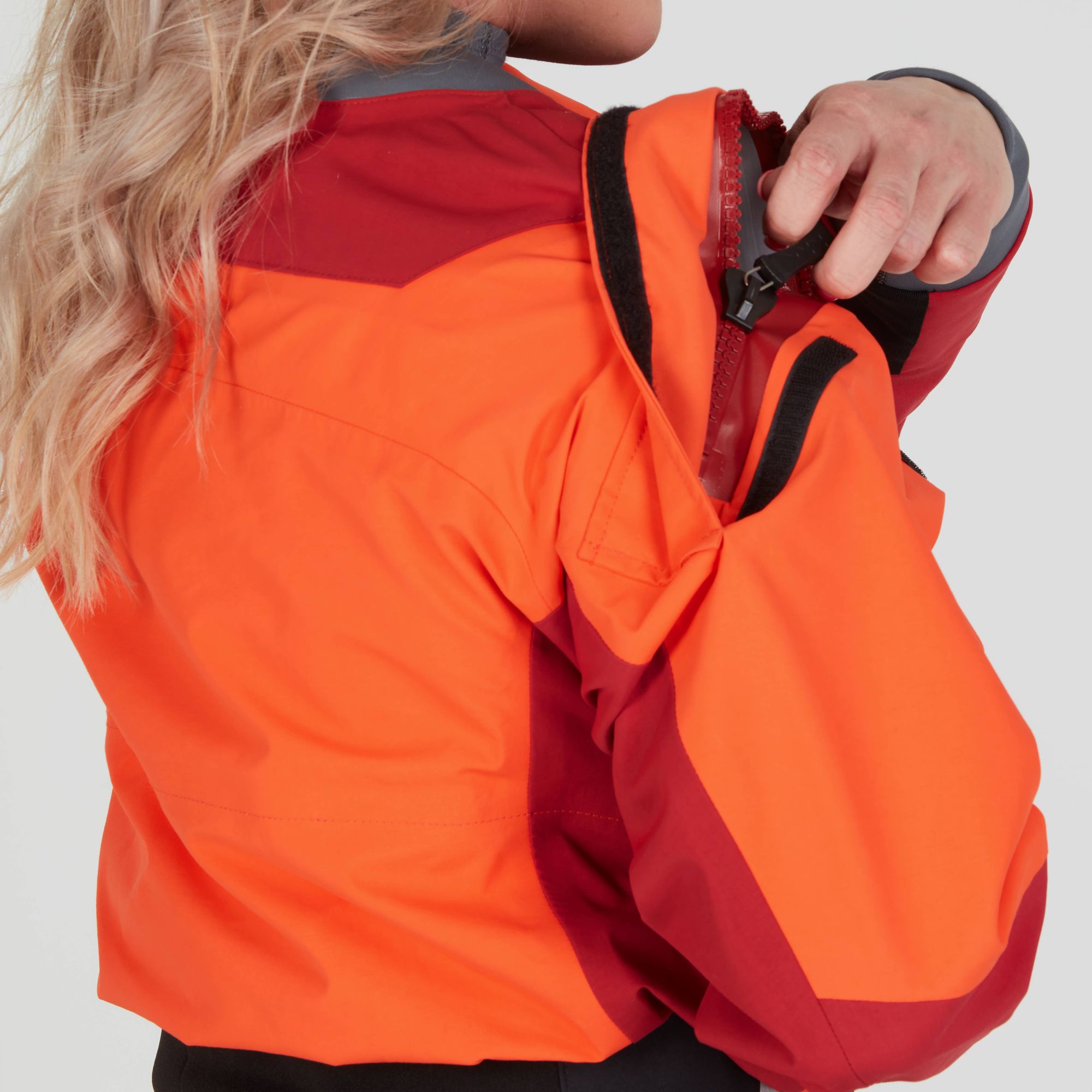 NRS Womens Axiom GORE-TEX Pro dry suit Poppy/vino - 5