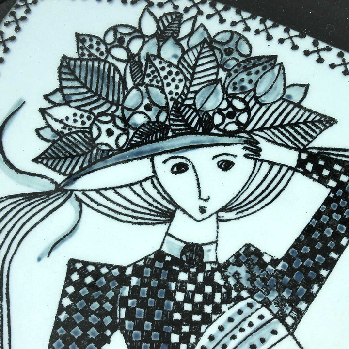 Sylvia Leuchovius (1950s) Brilliant Wall Plaque with Woman Motif 15 cm (2)