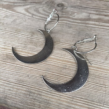 örhängen moon