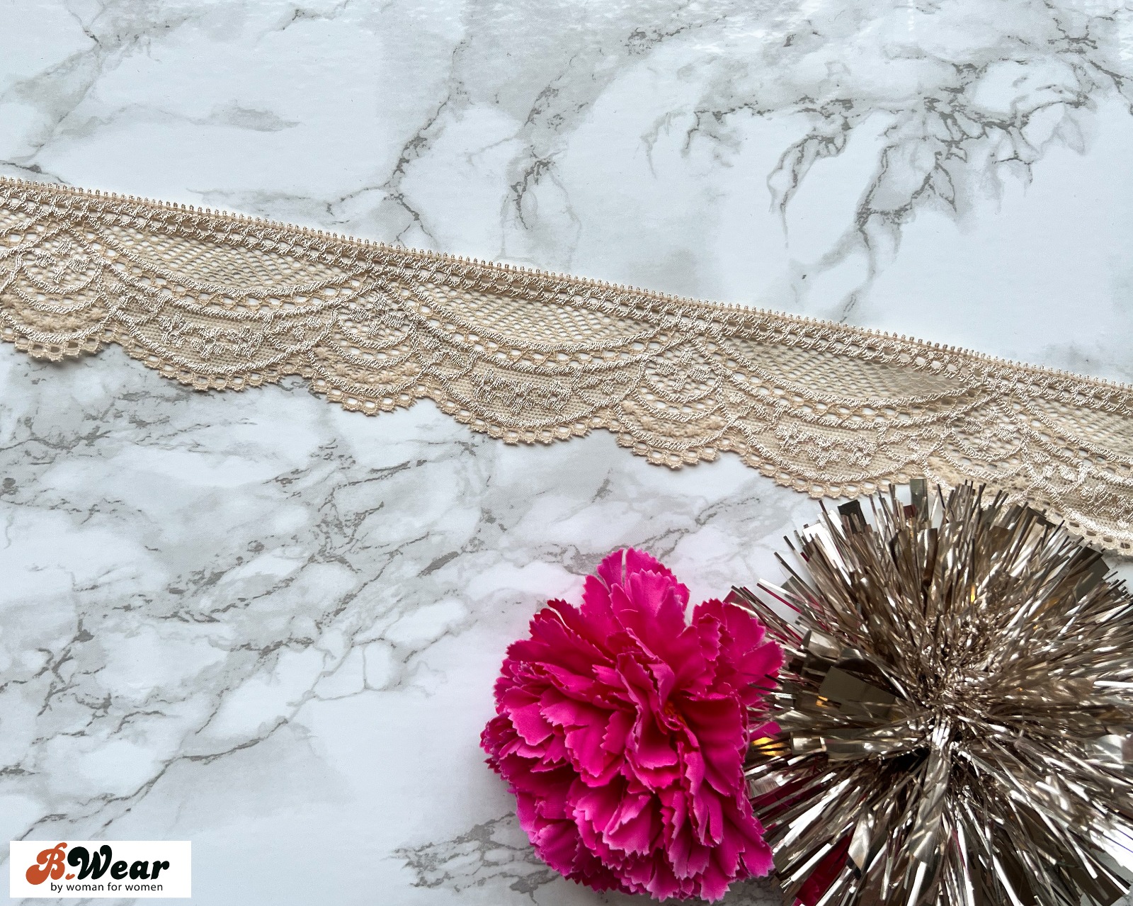 Beautiful Beige stretch lace
