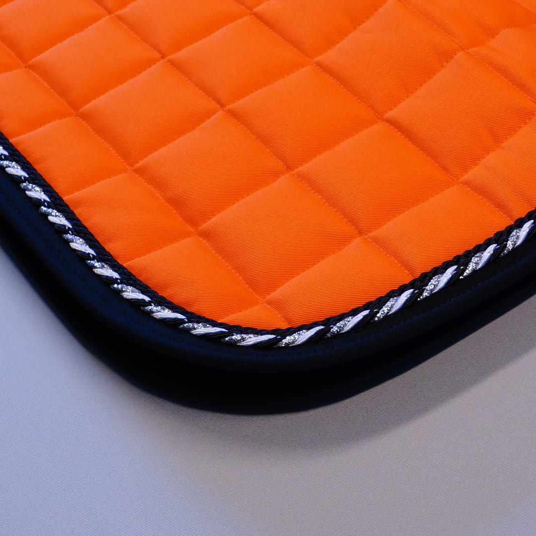 schabrak-hoppschabrak-orange-svart