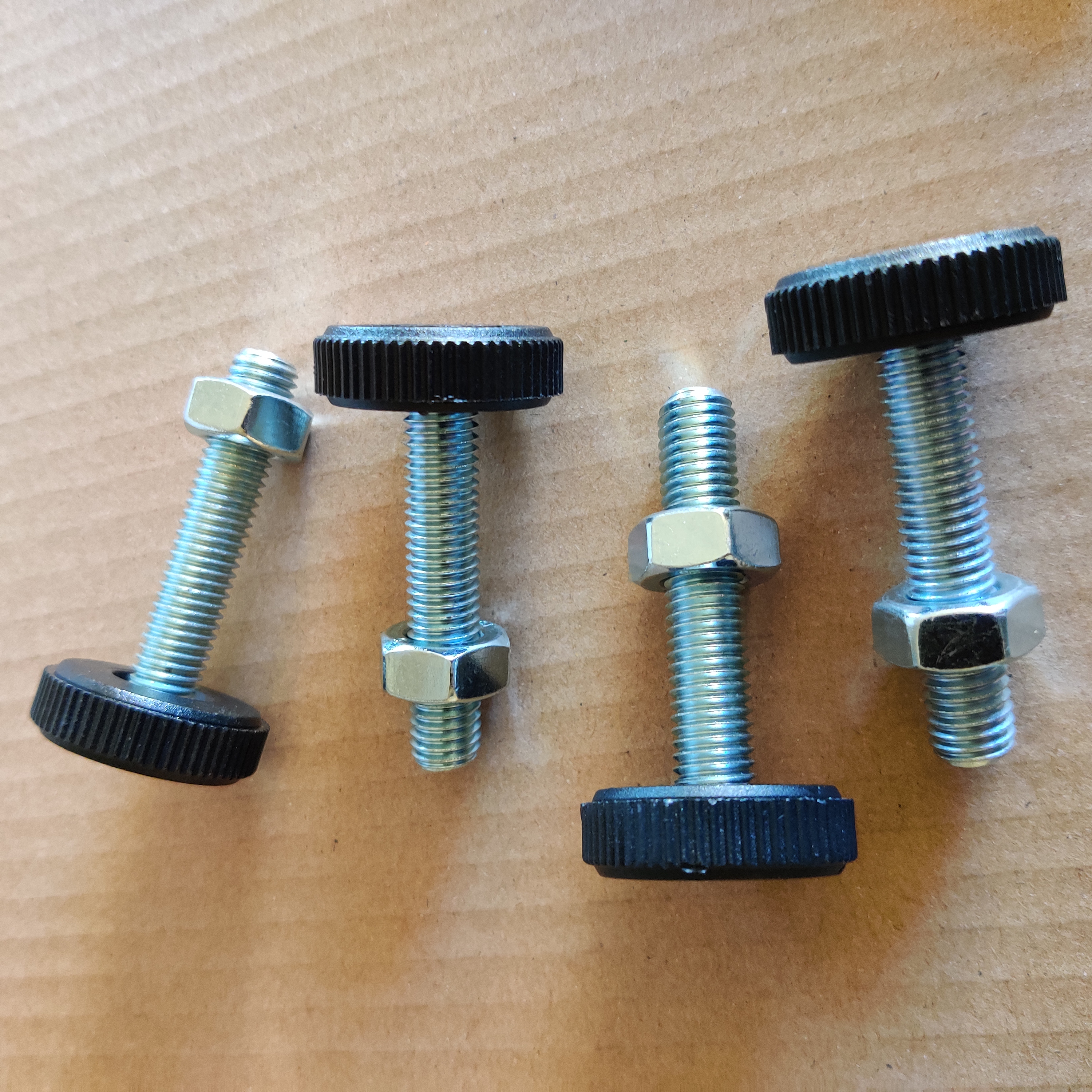 Fötter till pelletskamin M10X50 - 2