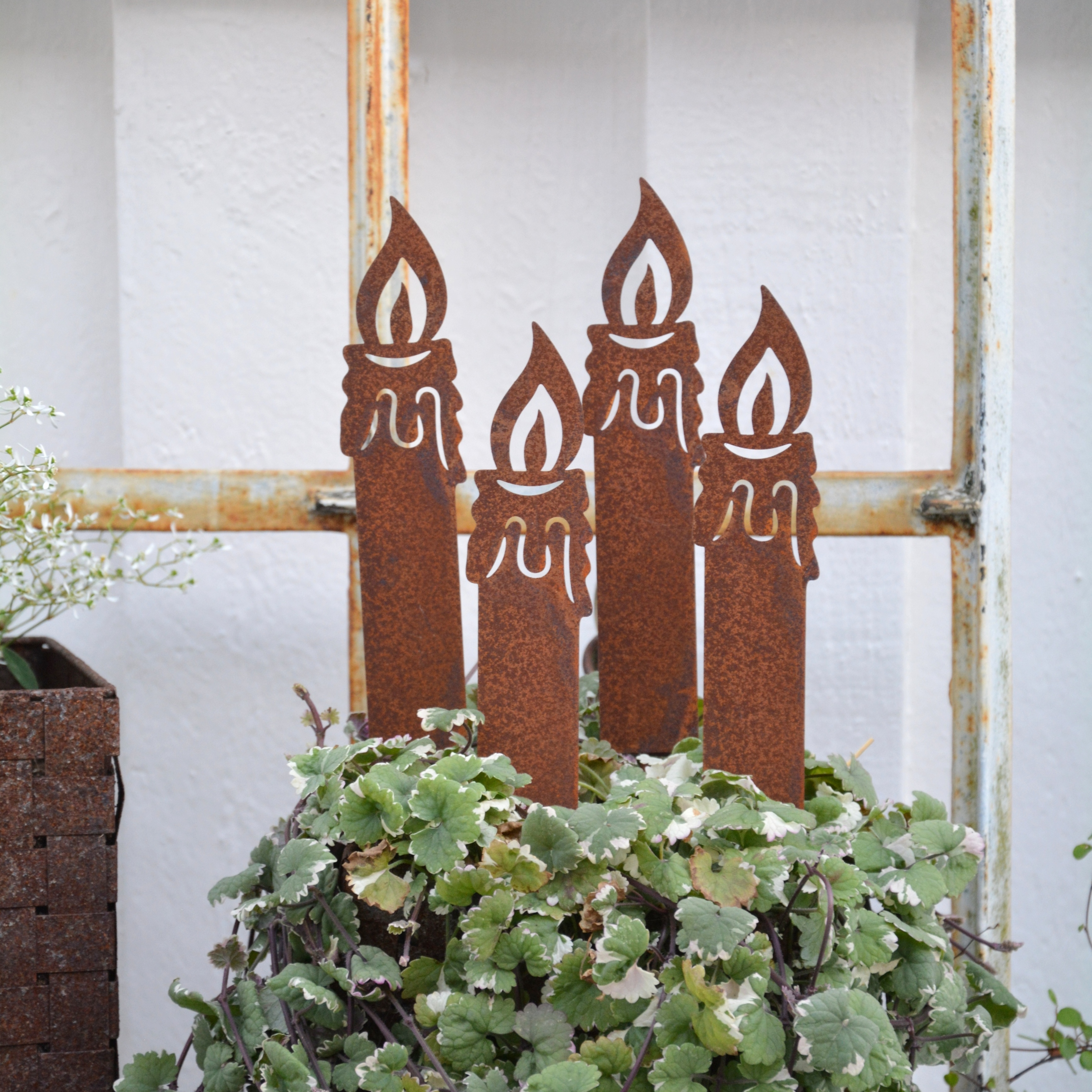 Rostigt ljus mellan 20 / 32 cm. Sticks. Ljus i rost