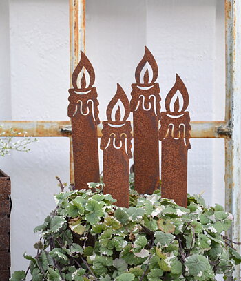 Rostigt ljus mellan 20 / 32 cm. Sticks. Ljus i rost