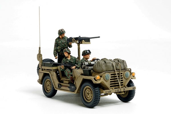 Tamiya 35332 M151A2 u.s utility truck grenada 1983