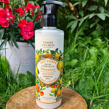 Panier des Sens Provence Lemon & Cypress Body Lotion (250 ml)
