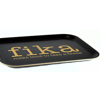 Make time FIKA bricka, svart med guld text 