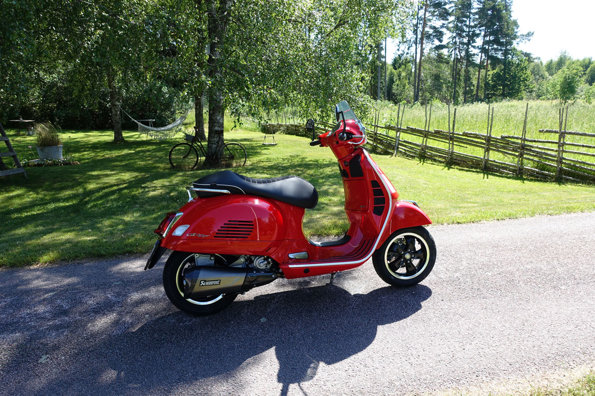 Vespa GTS 300 Super Corse - 2021 (såld) - 7