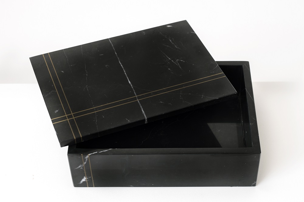 Darling ask Nero Marquina marmor