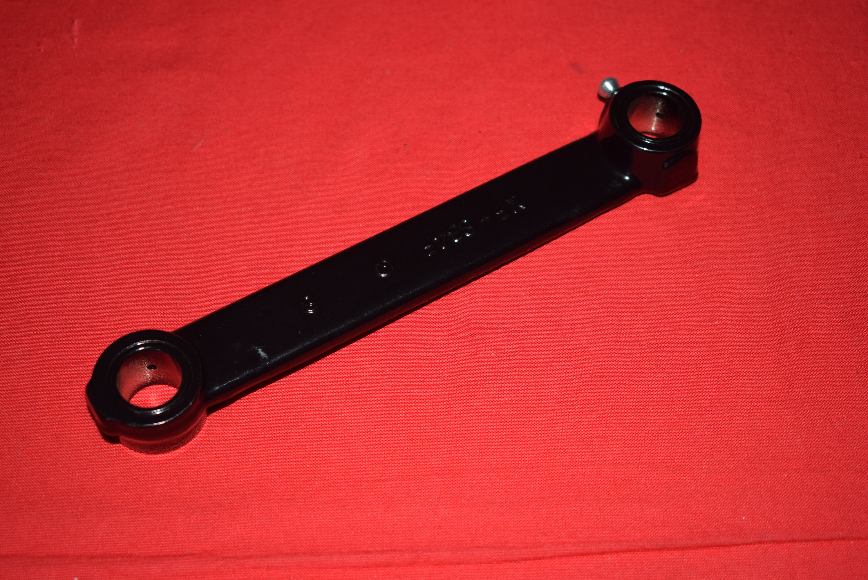 Front Brake Shackle 45" 1940-57
