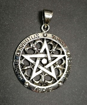 Silverhänge Pentagram Latin
